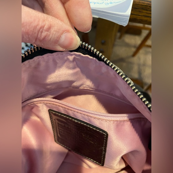 EUC Coach Poppy,shoulder/crossover bag black, gray, silver no callouts. 10 x 13“ - Picture 9 of 9